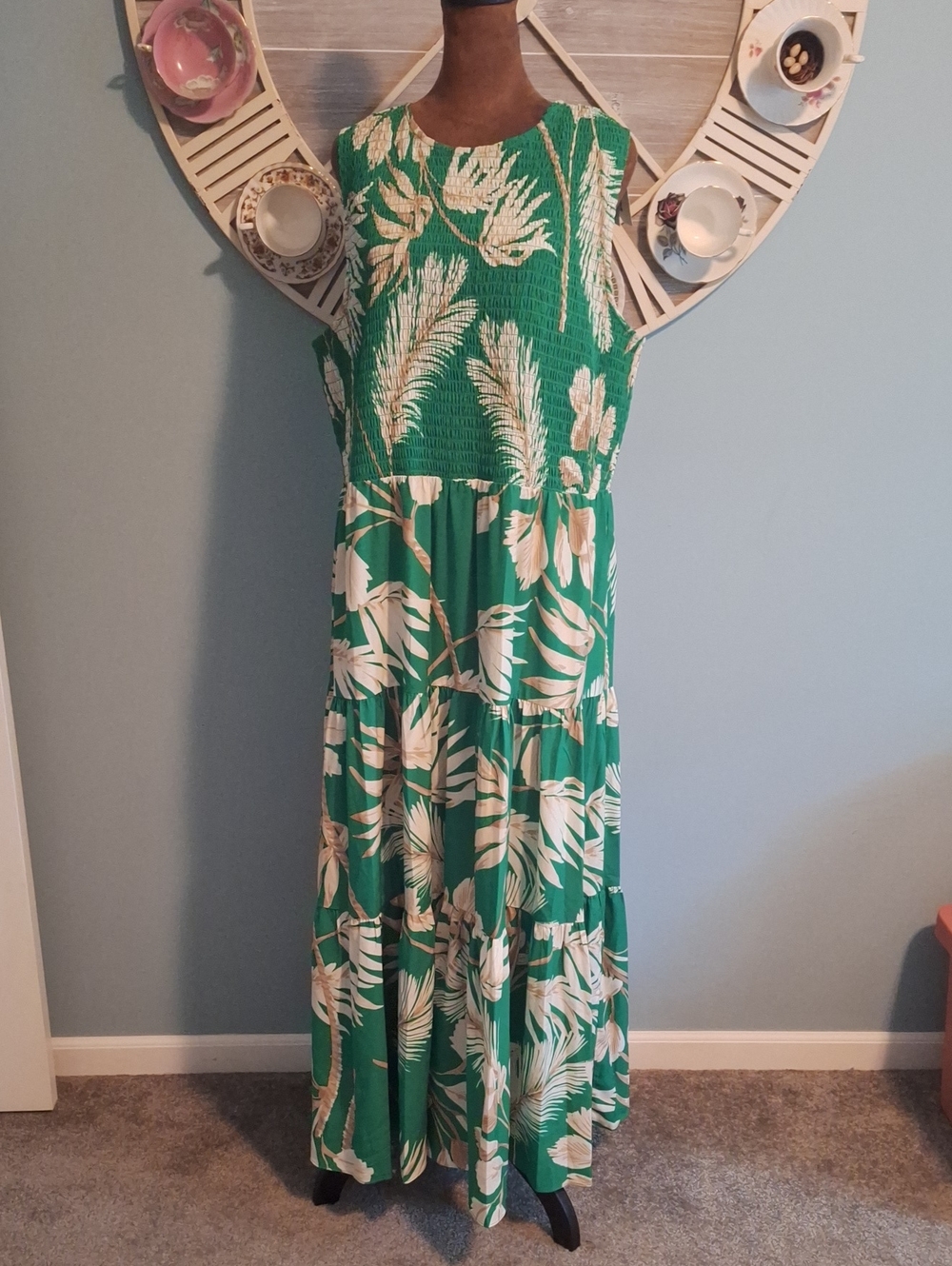 Anne Klein Green Maxi Dress with White Tropical Print
